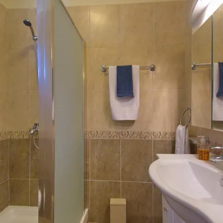 Nireaus * Χαλιωτάτα