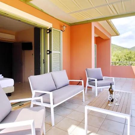 Nireaus Villa *