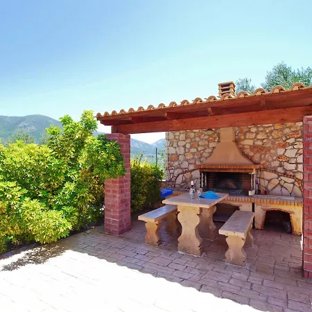 Villa Nireaus *